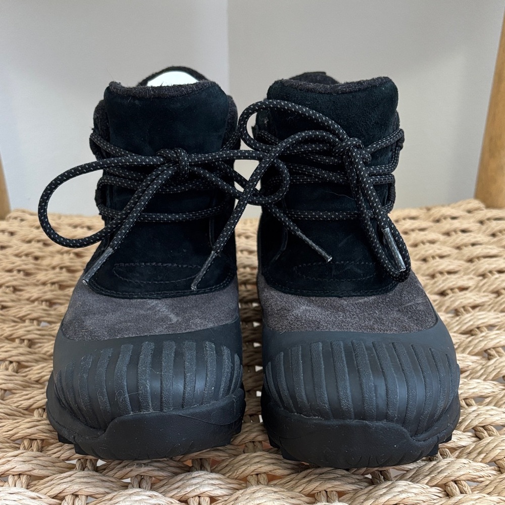 Black Winter Boots
